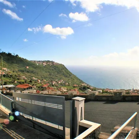 The Rose House * Arco da Calheta (Madeira)