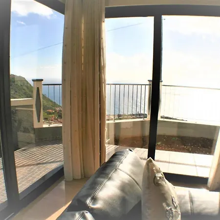 The Rose House Arco da Calheta (Madeira)