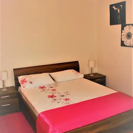 Дом отдыха The Rose House