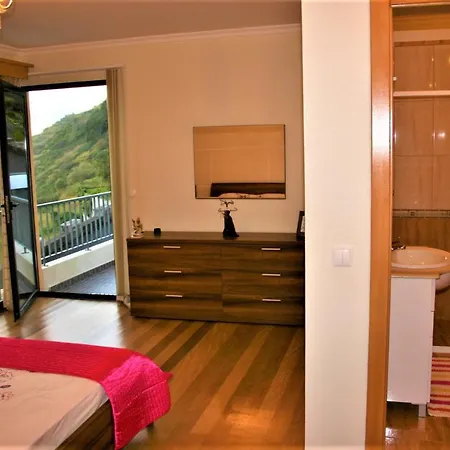 The Rose House * Арку-да-Кальета