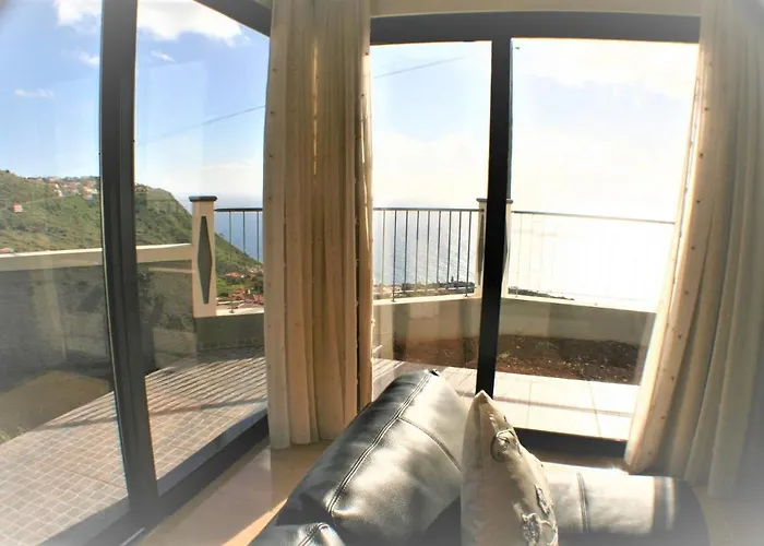 The Rose House Arco da Calheta (Madeira)