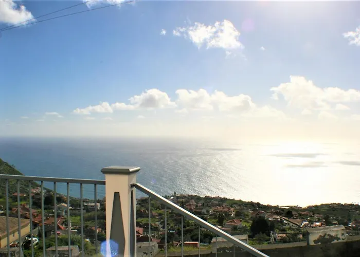 The Rose House Arco da Calheta (Madeira)